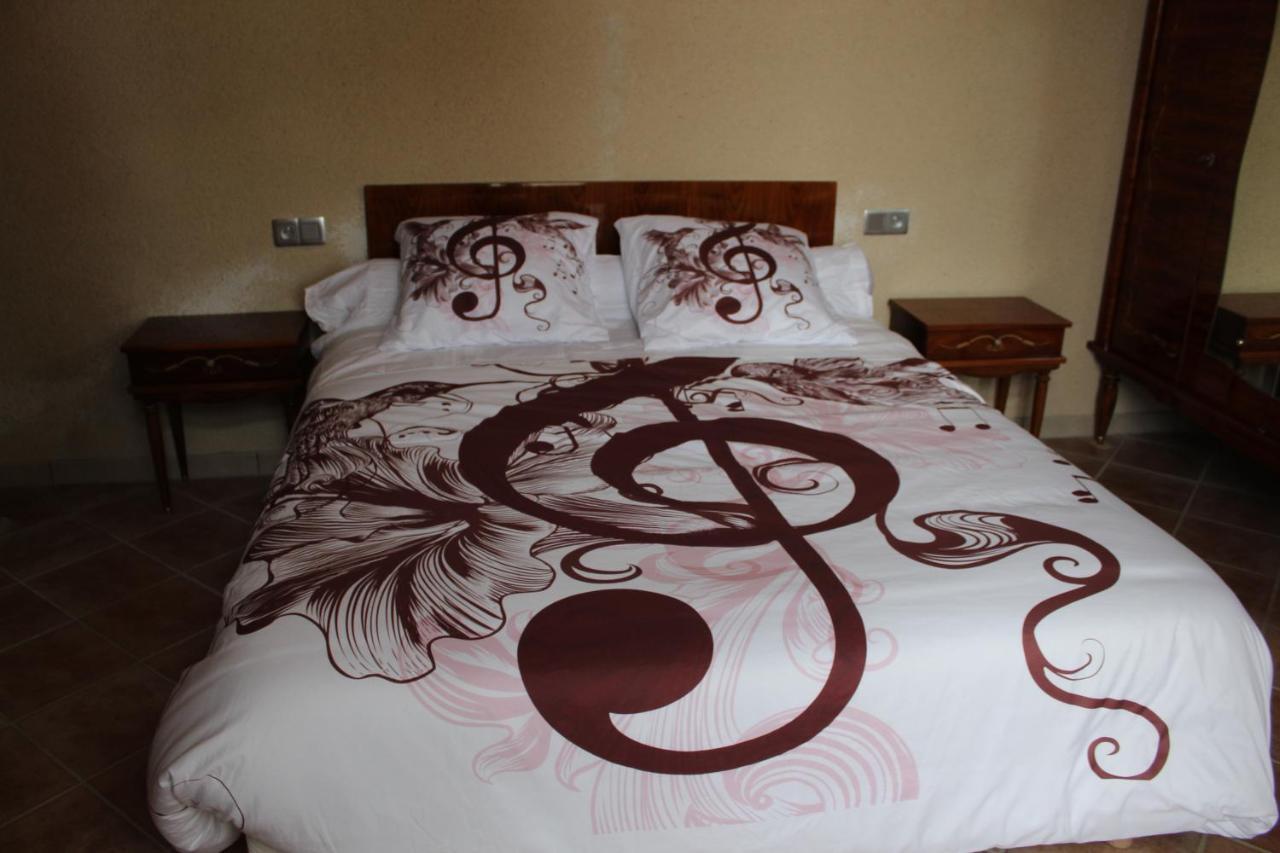 Domaine De La Touche Mosnay Bed & Breakfast エクステリア 写真